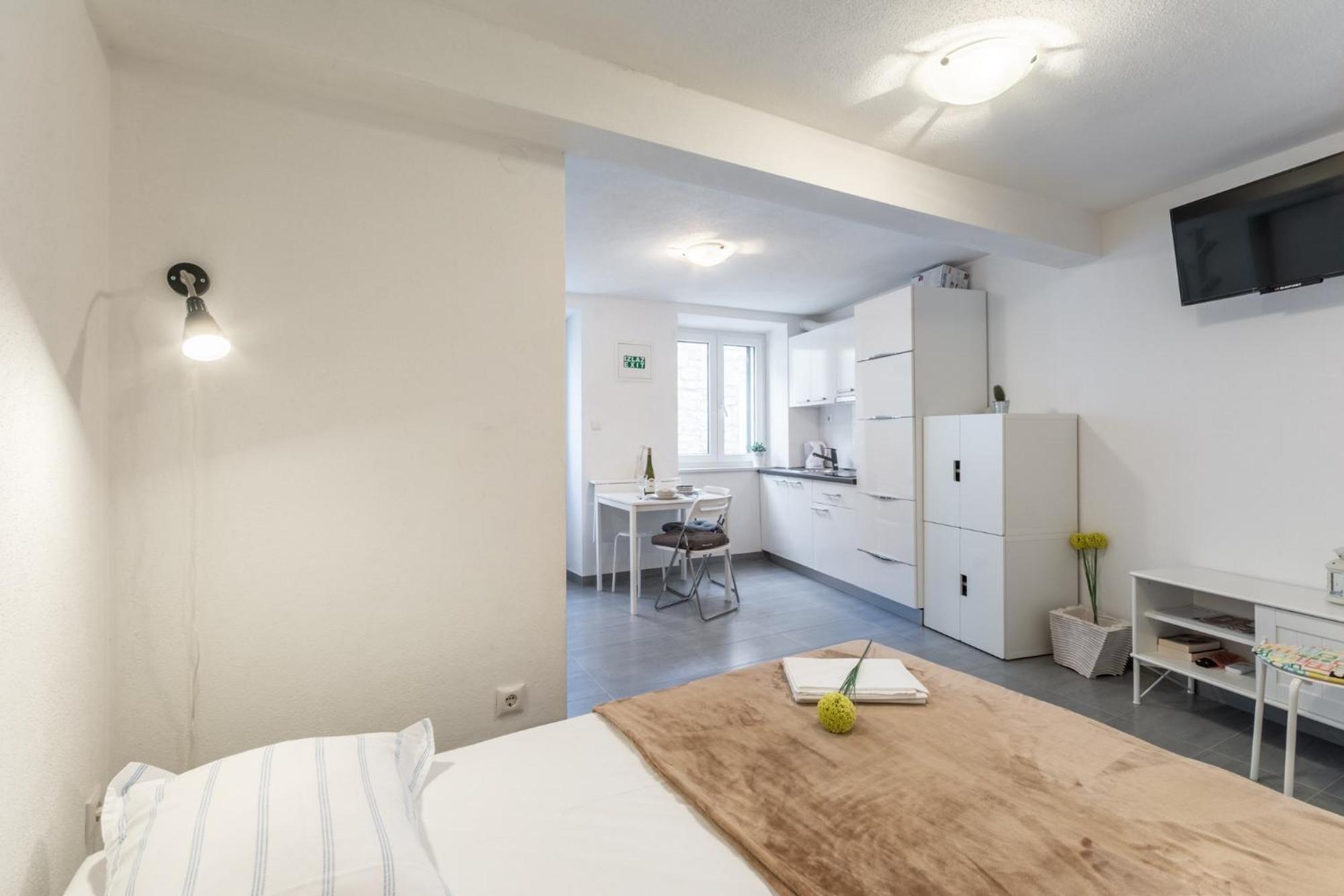 Apartments Sonja 푸치스차 객실 사진