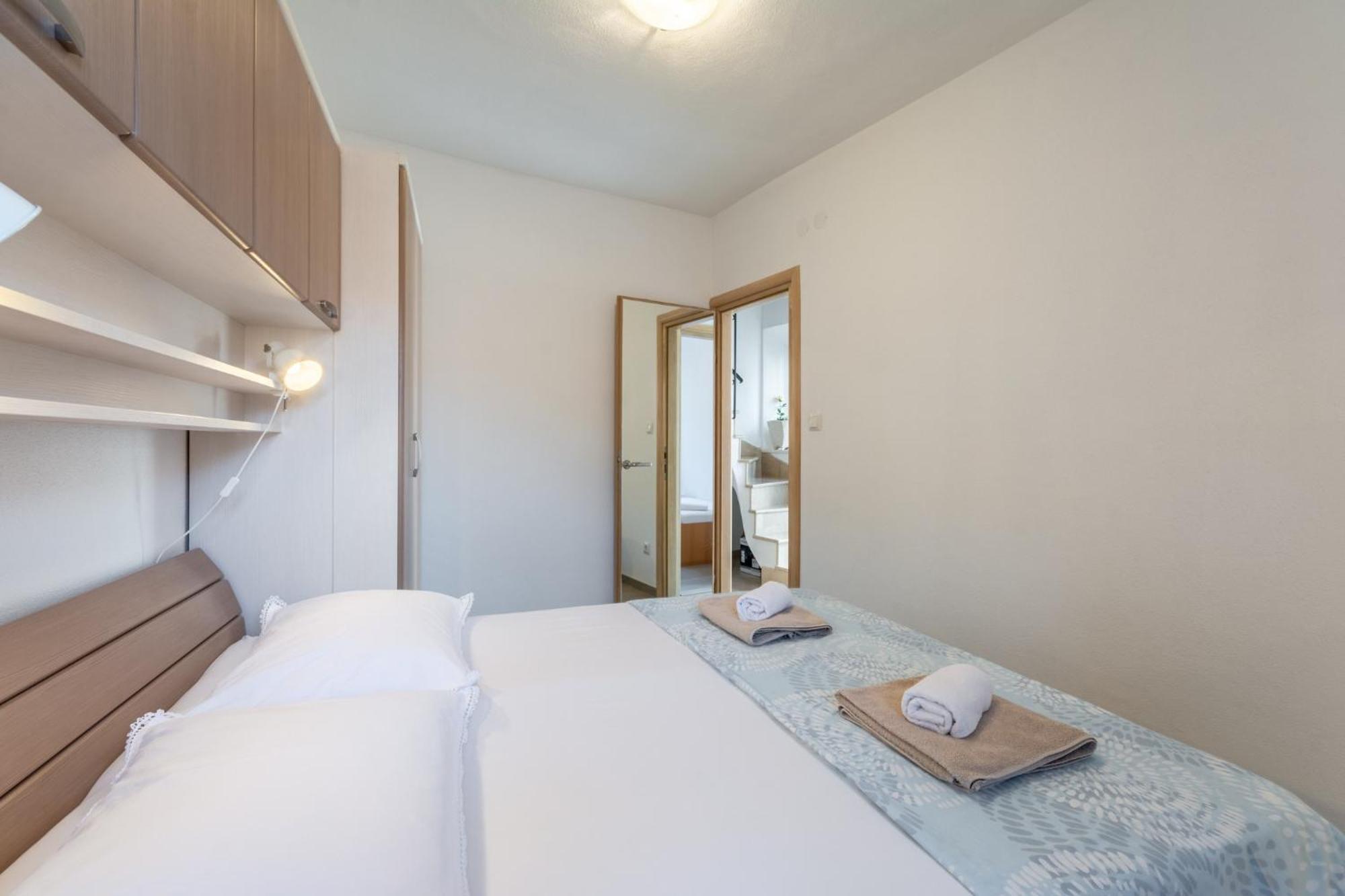 Apartments Sonja 푸치스차 객실 사진